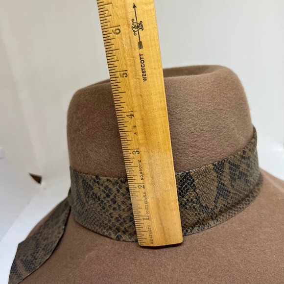 Vintage Neumann-Endler wool hat